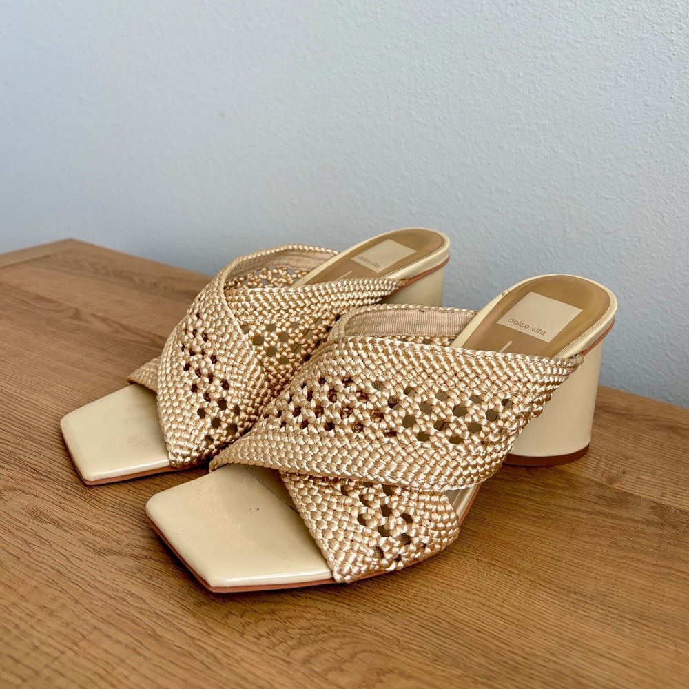 Dolce Vita Patch Vanilla Woven Slip On Squared Block Heeled Sandals Size 9.5